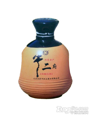 牛二府陳釀白酒 北京特產 500ml 42%vol